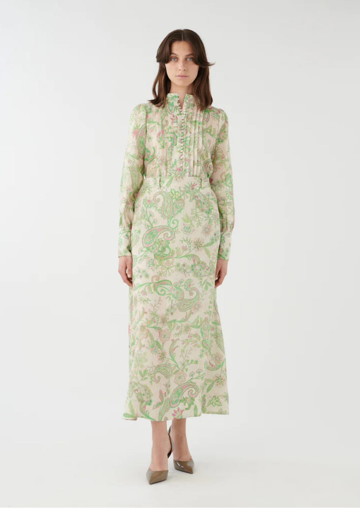 ALAIMA paisley frog