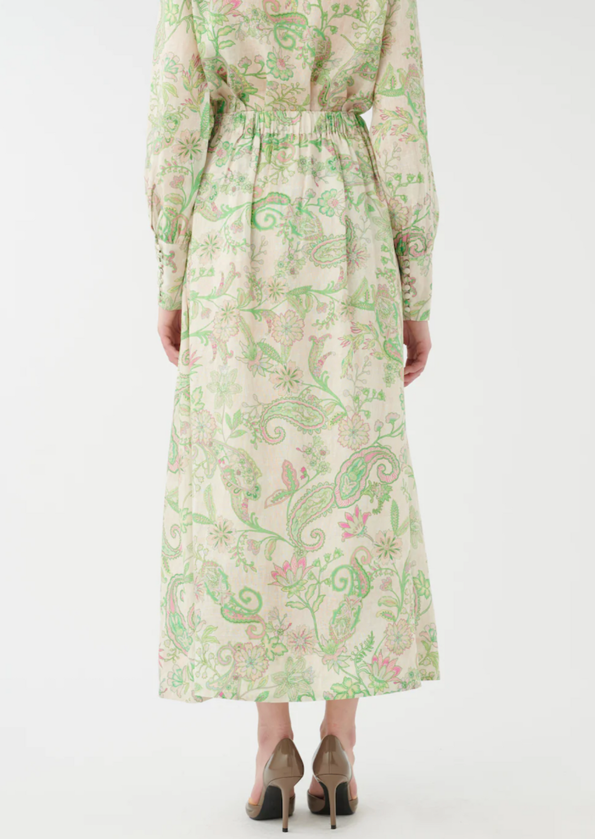 LARISSA paisley frog