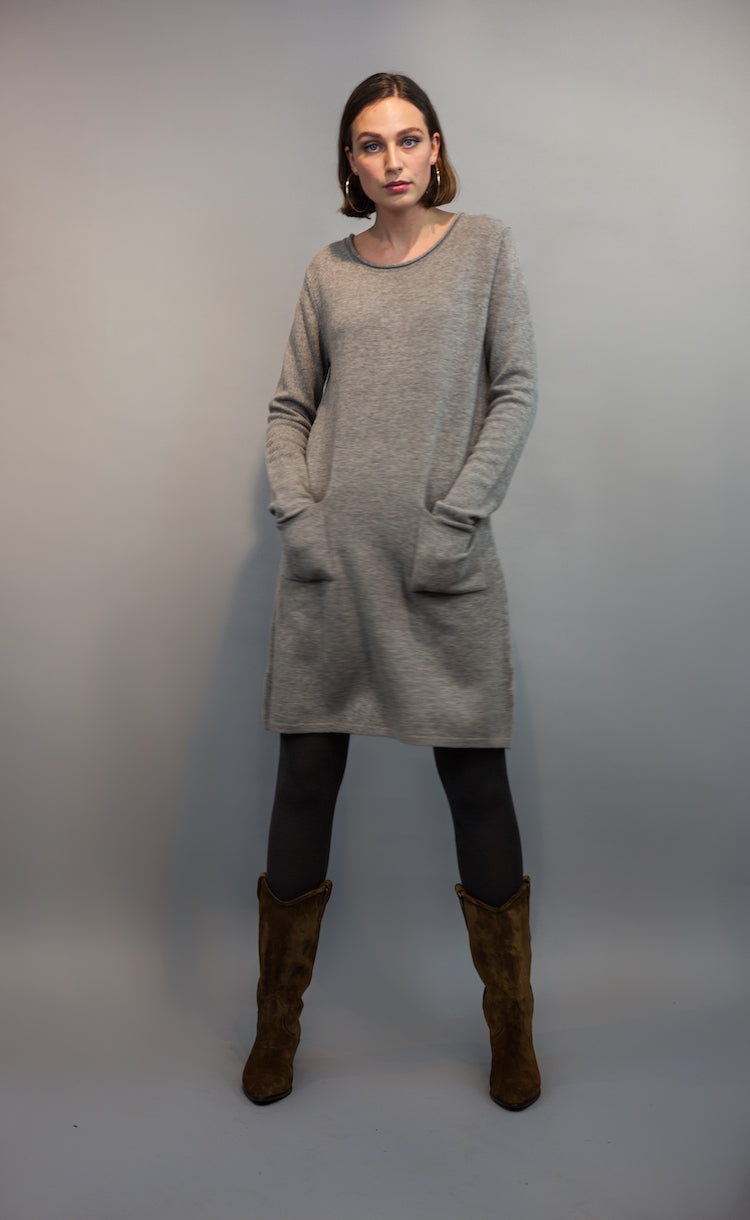 Kleid Kellerfalte Greige