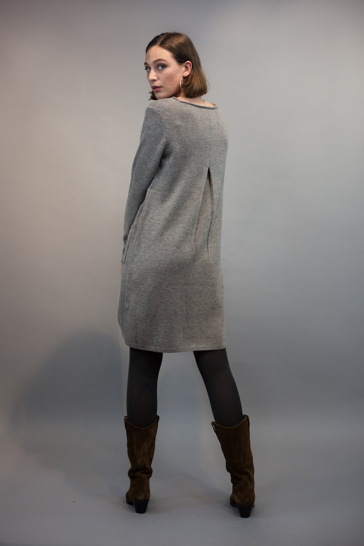 Kleid Kellerfalte Greige