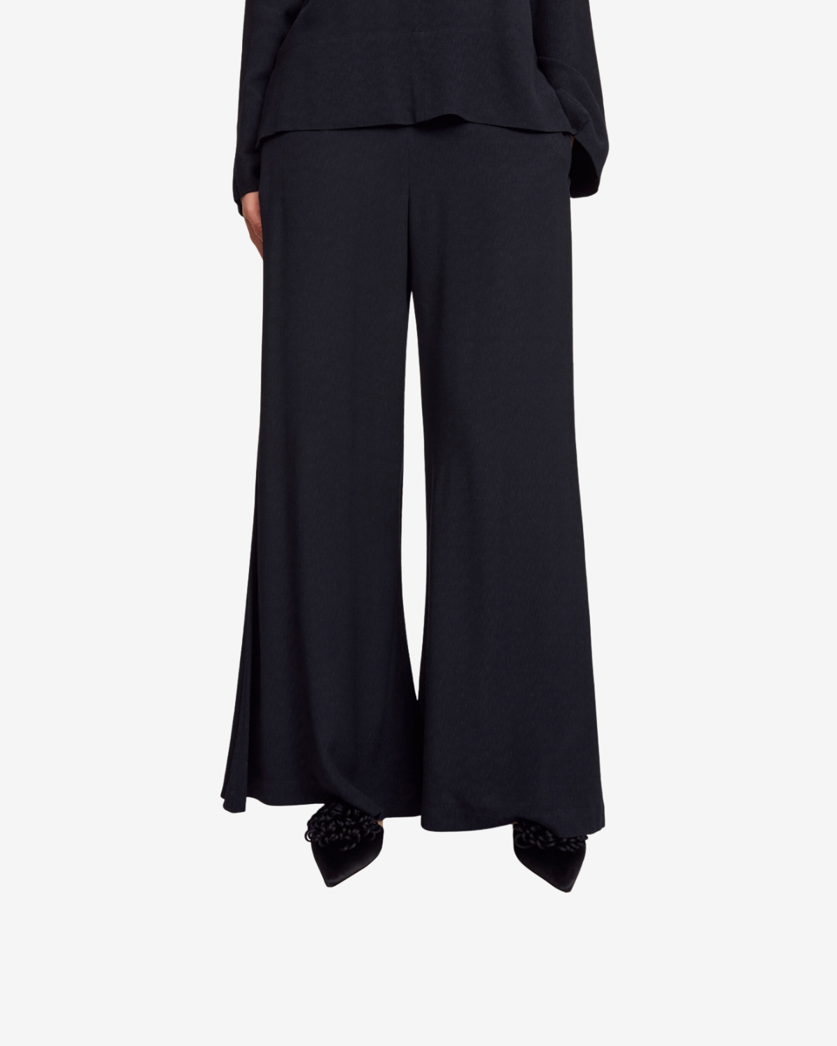 Trousers black