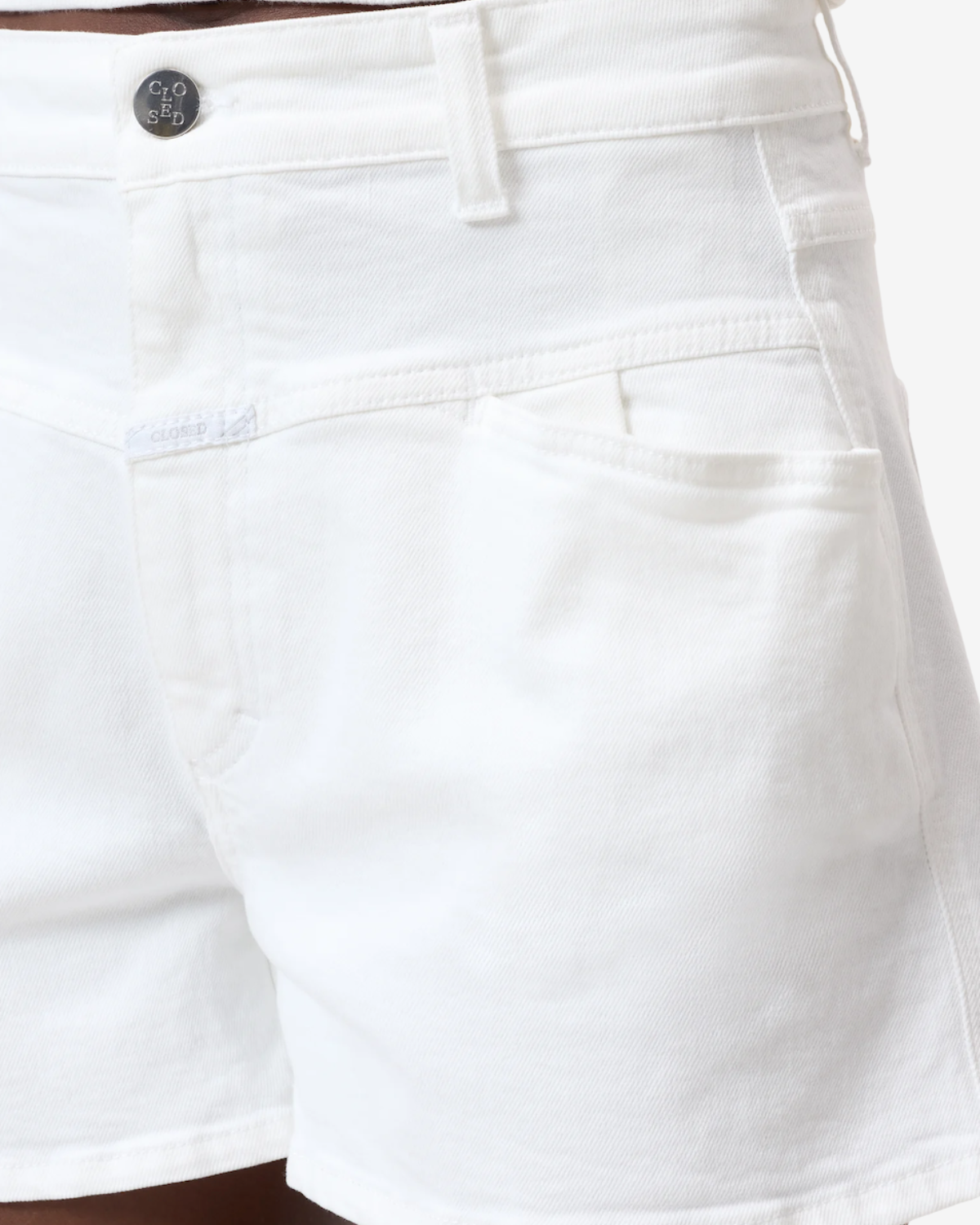 Jocy x White