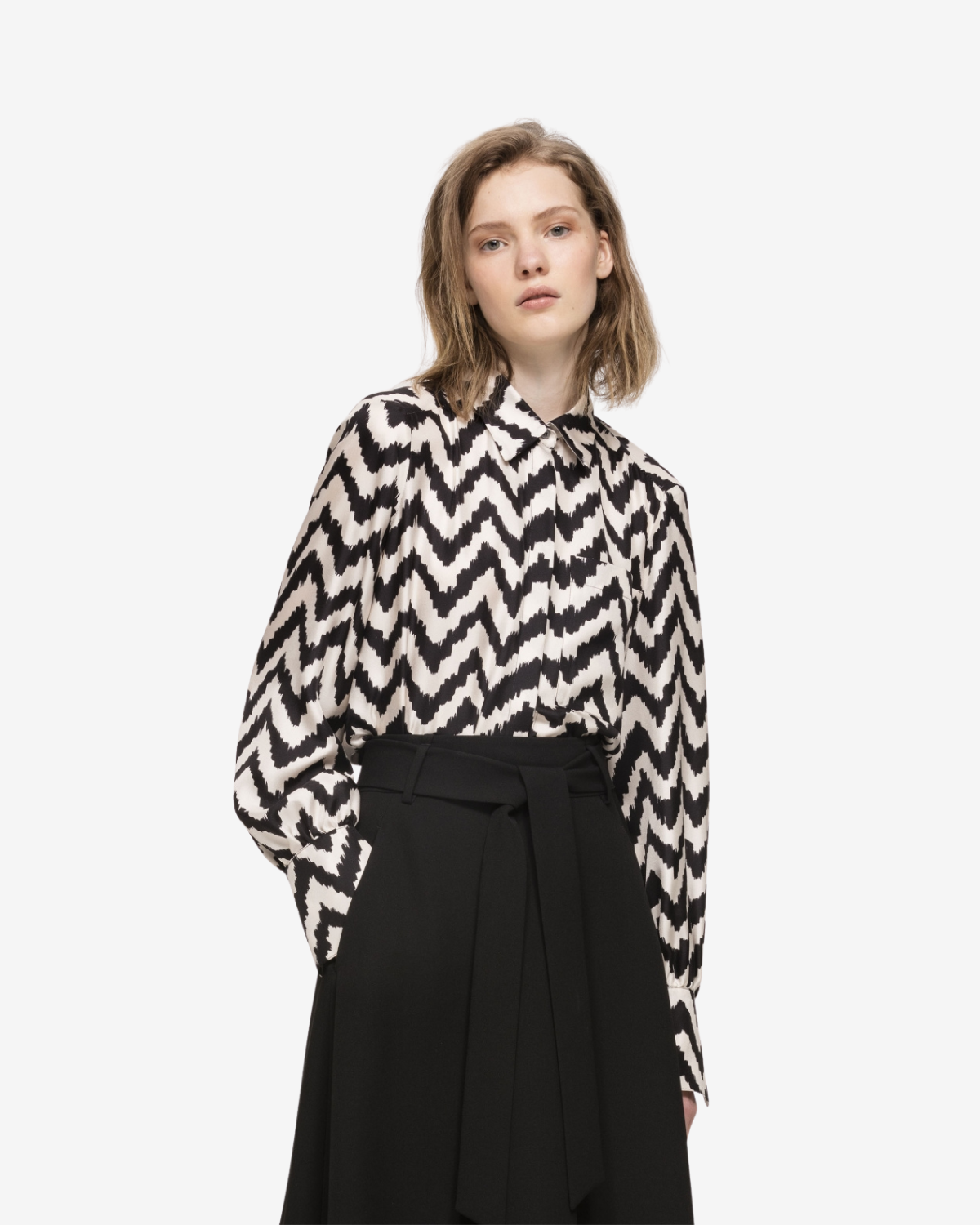 Blouse ivory black
