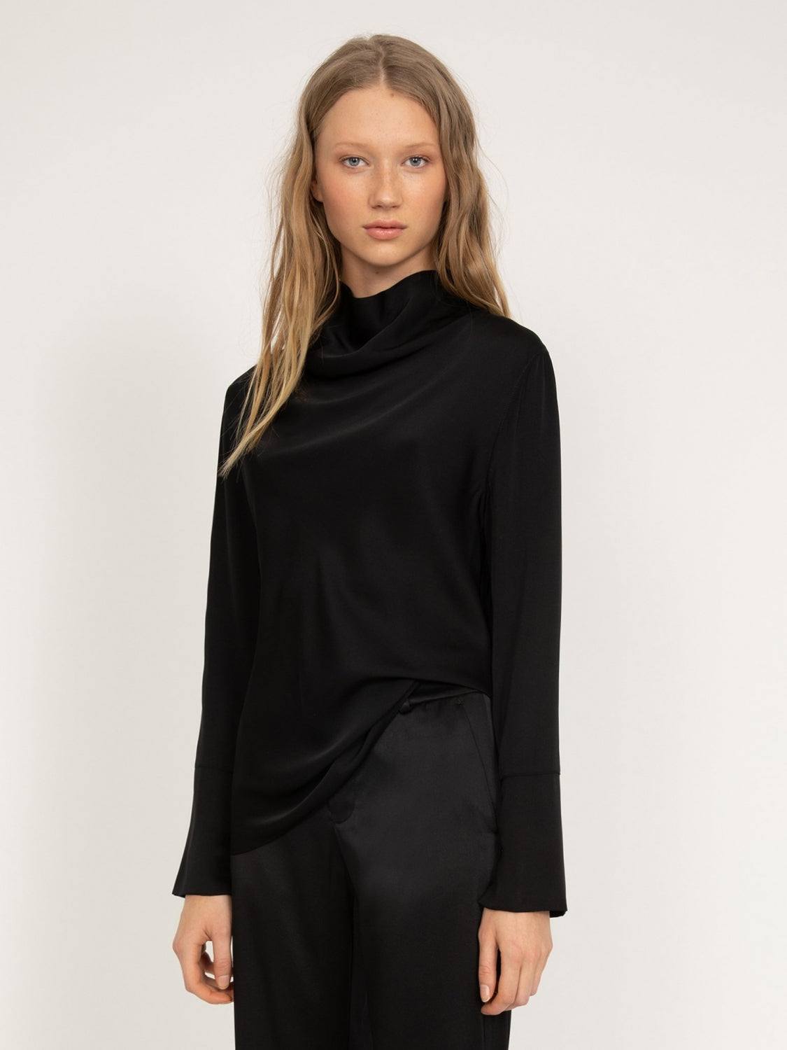 Ayumi blouse black