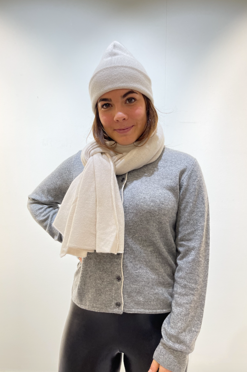 100% cashmere scarf Off white