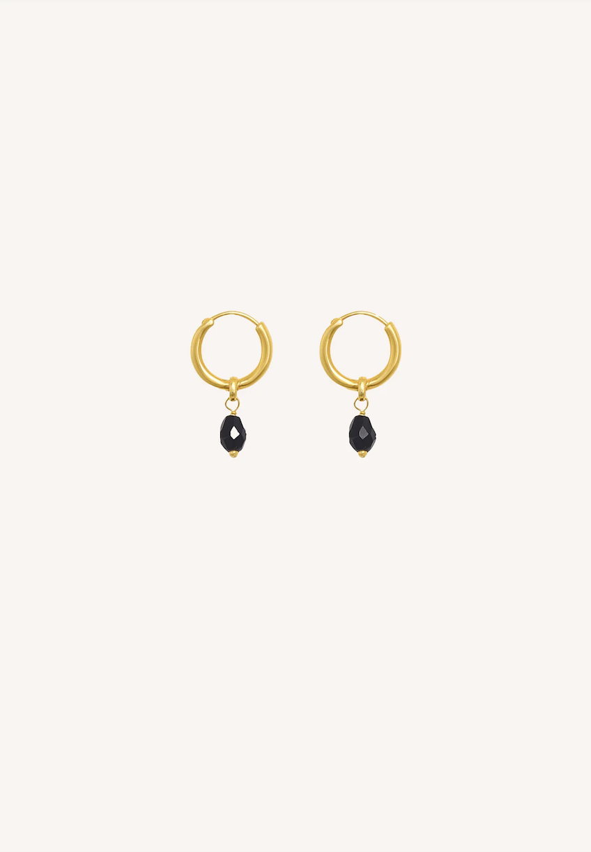 yve earring black