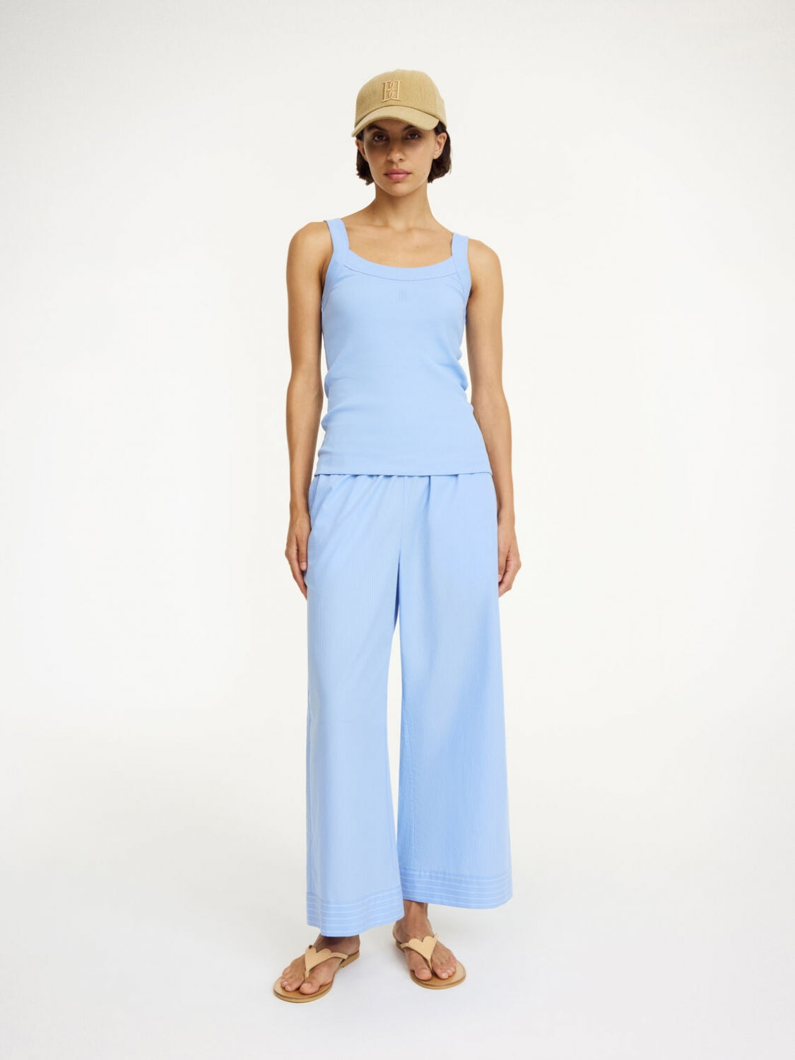 Frillio blue iris