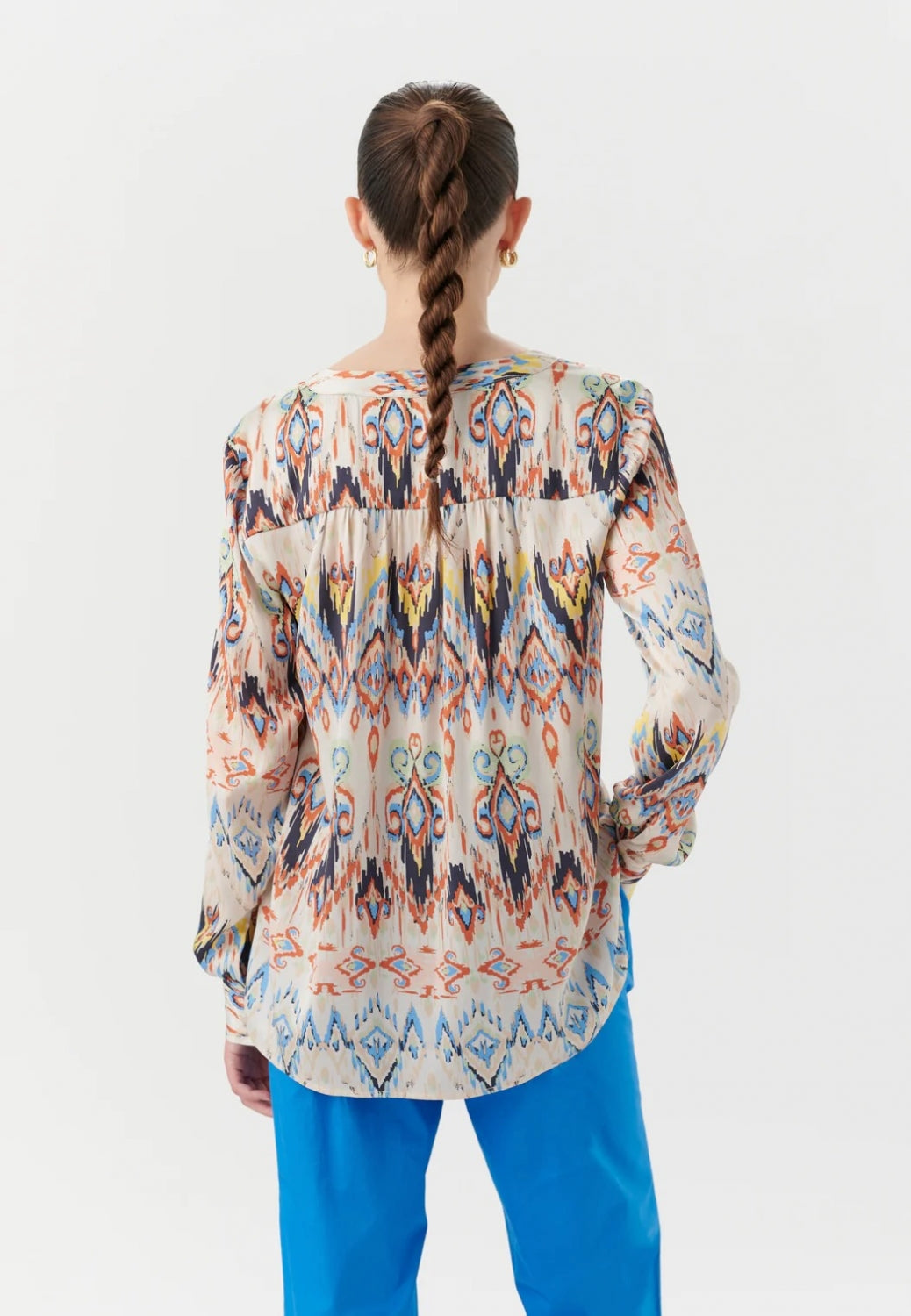 KAY-blouse with hidden placket  ikat salsa