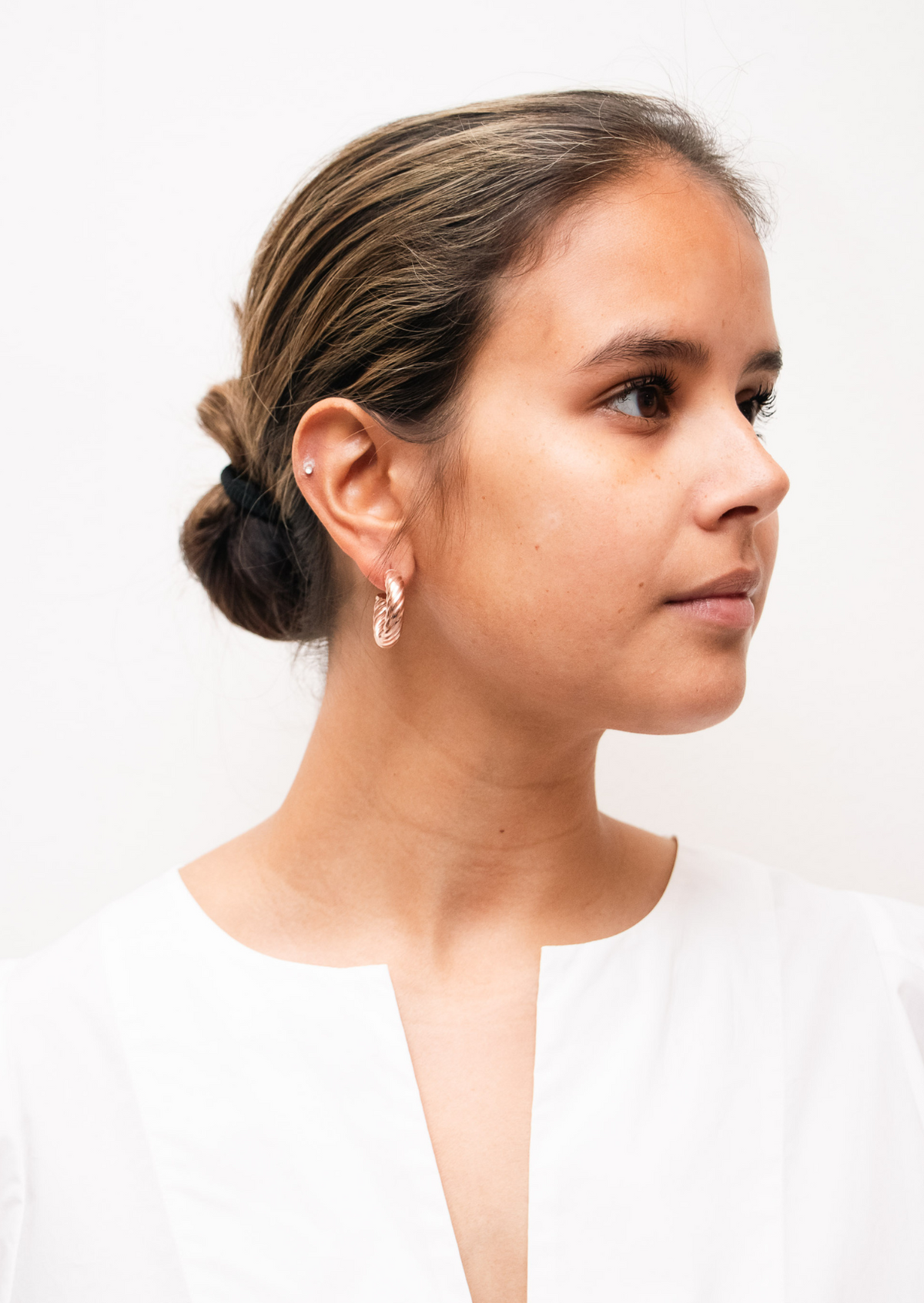 hoop twist earring small rose goud