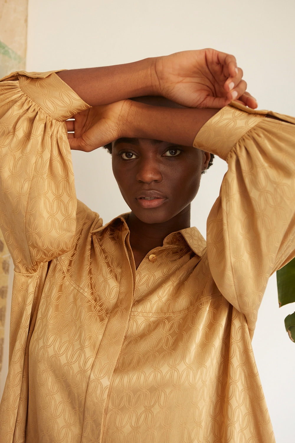 Woven shirt Gold