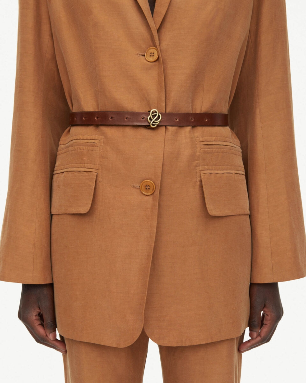 Ouma  dark brown