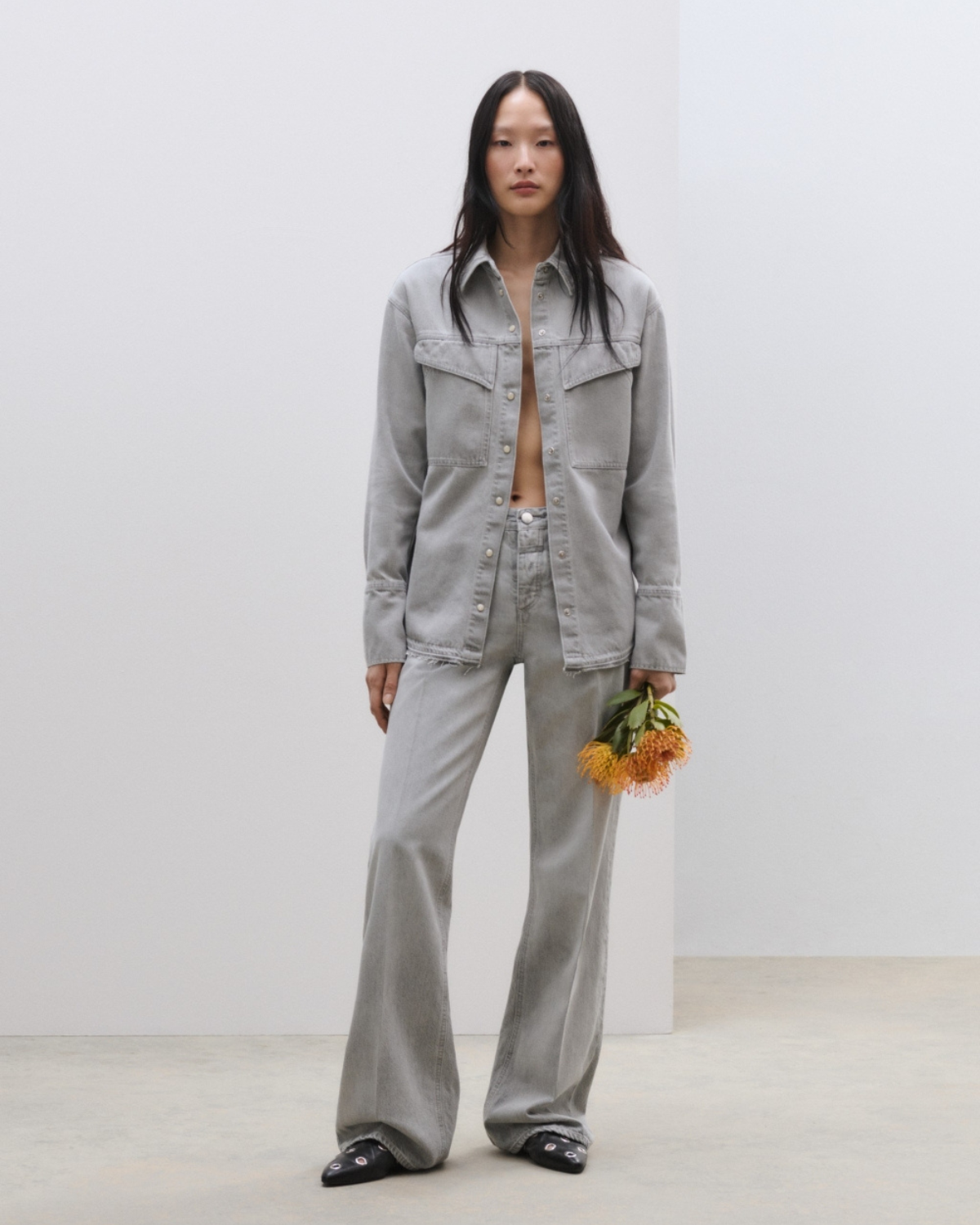 Gillan Light grey