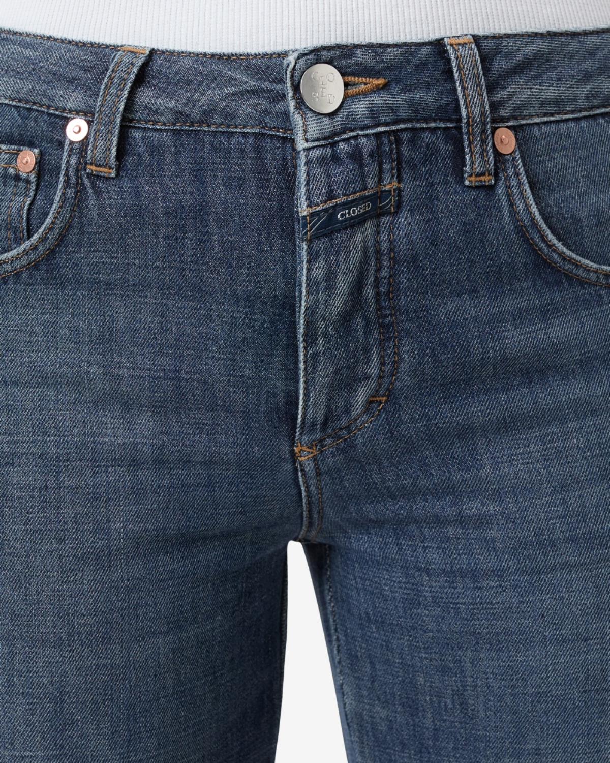 Gillan strap detail L32 Dark blue