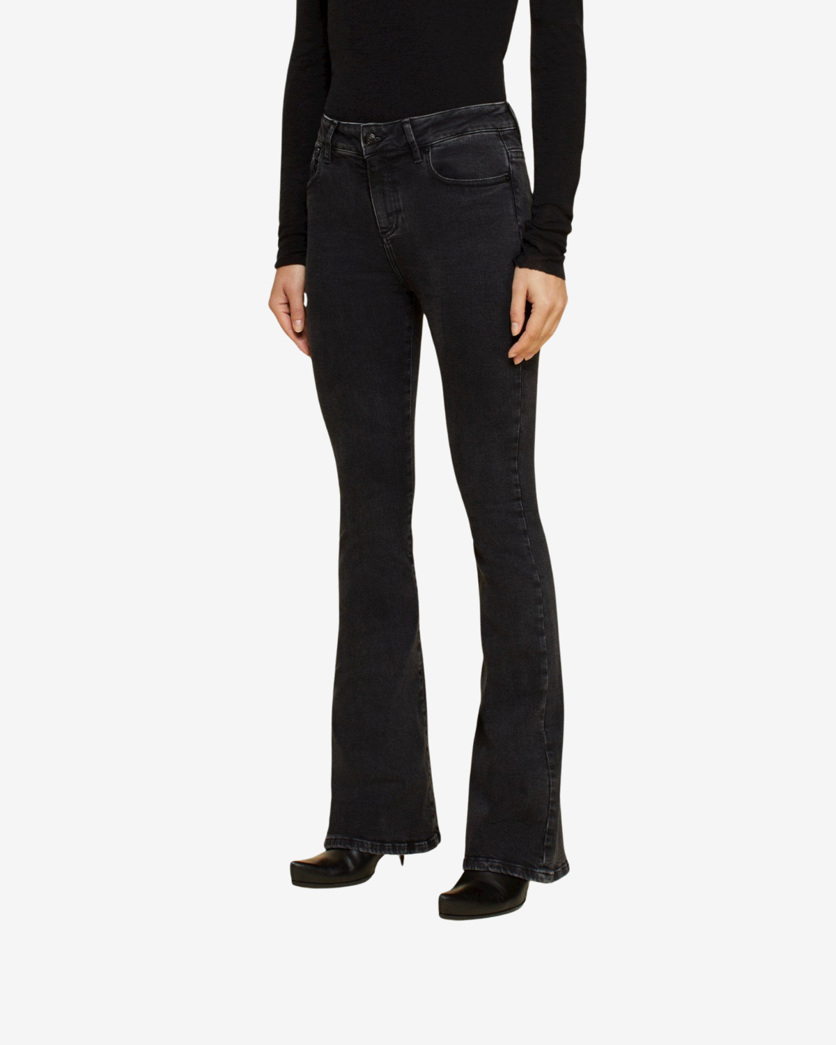 Raval 16 L32 Black night